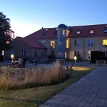 ホステル Modern Hostel. Private Neksø