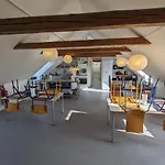 Modern Hostel. Private ホステル Neksø