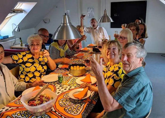 Modern Hostel. Private Нексё